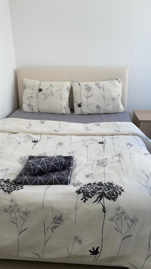 Апартаменти Girne Merkez Cozy 2+1 Daire Wifi +Netflix Екстер'єр фото