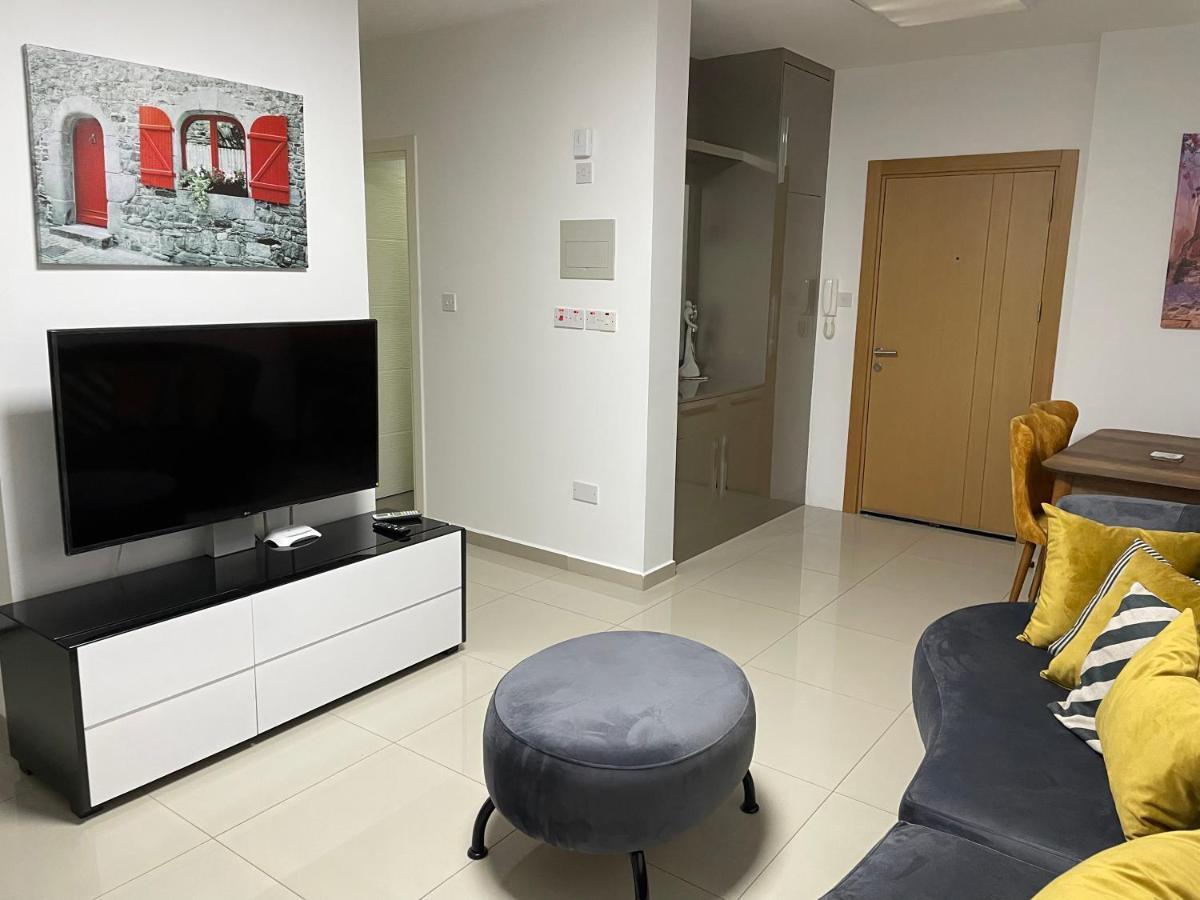 Апартаменти Girne Merkez Cozy 2+1 Daire Wifi +Netflix Екстер'єр фото